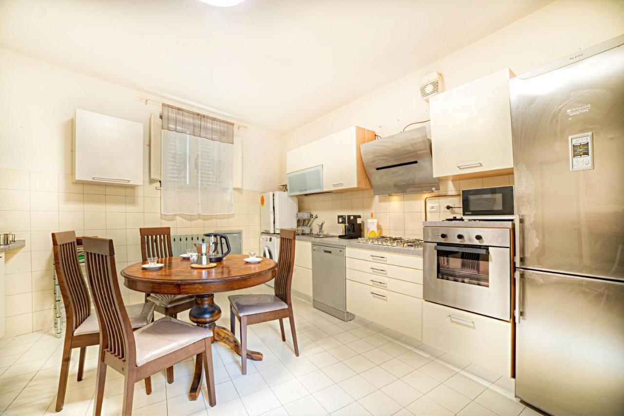 Alfio'S Apartment In Siena Buitenkant foto